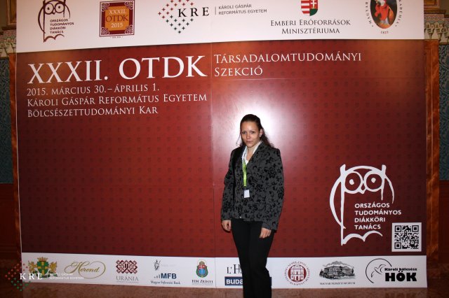 OTDK fal előtt készült képek